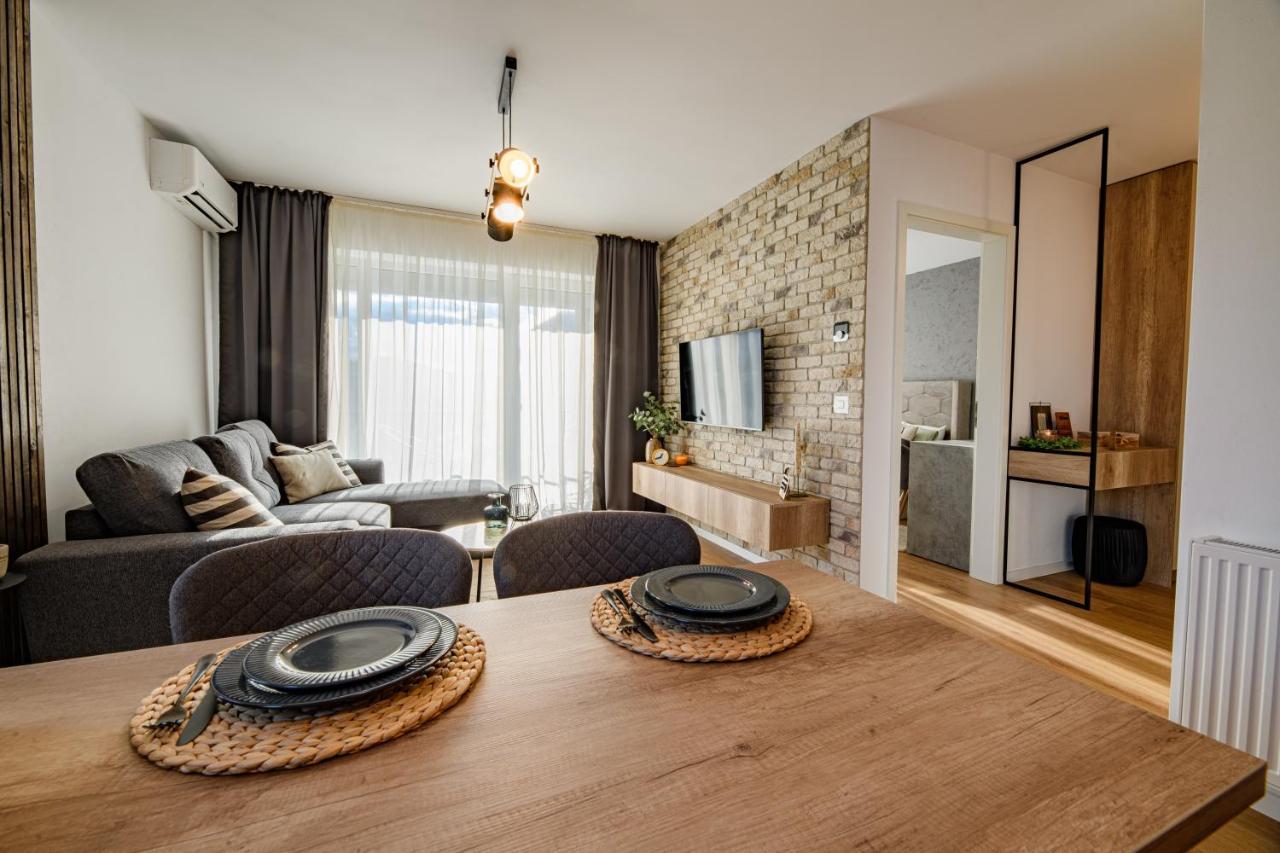 Ara Apart Hotel Braszów Zewnętrze zdjęcie
